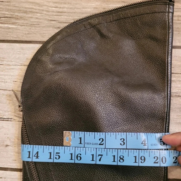 FERGIES Navaro black pebbled leather over the knee slant zip up boots Women's 8 - Picture 15 of 15